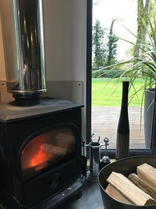Log Cabin Rural Retreat In Beautiful Countryside Lapworth Eksteriør bilde